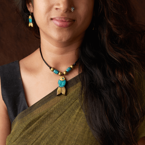 Meenakshi Mira – Blue Fish Motif Terracotta Necklace & Earrings Set