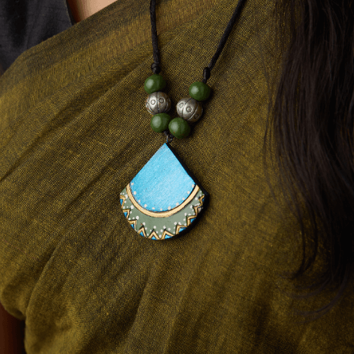 Tara's Tribal Fan – Handcrafted Terracotta Jewelry Set